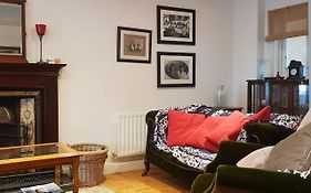 Cosy Townhouse On The Hill In Ireland